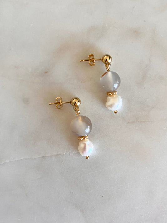 Christina - agate and pearl earring